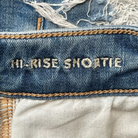 American Eagle Hi-Rise Shortie Distressed Denim Shorts Size 0 Next Level Stretch - Picture 8 of 9